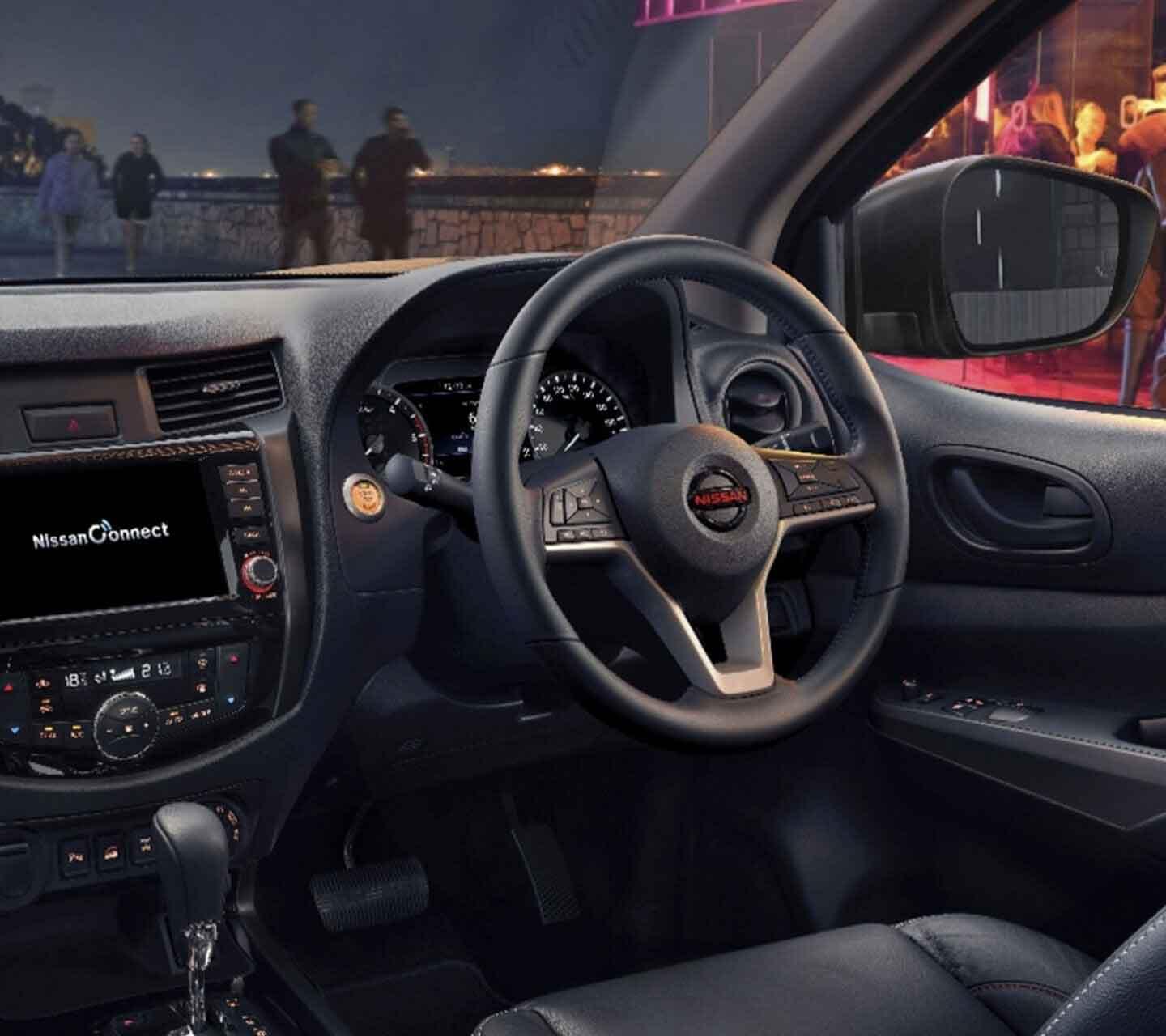 NISSAN NAVARA Nissan 4Wheels